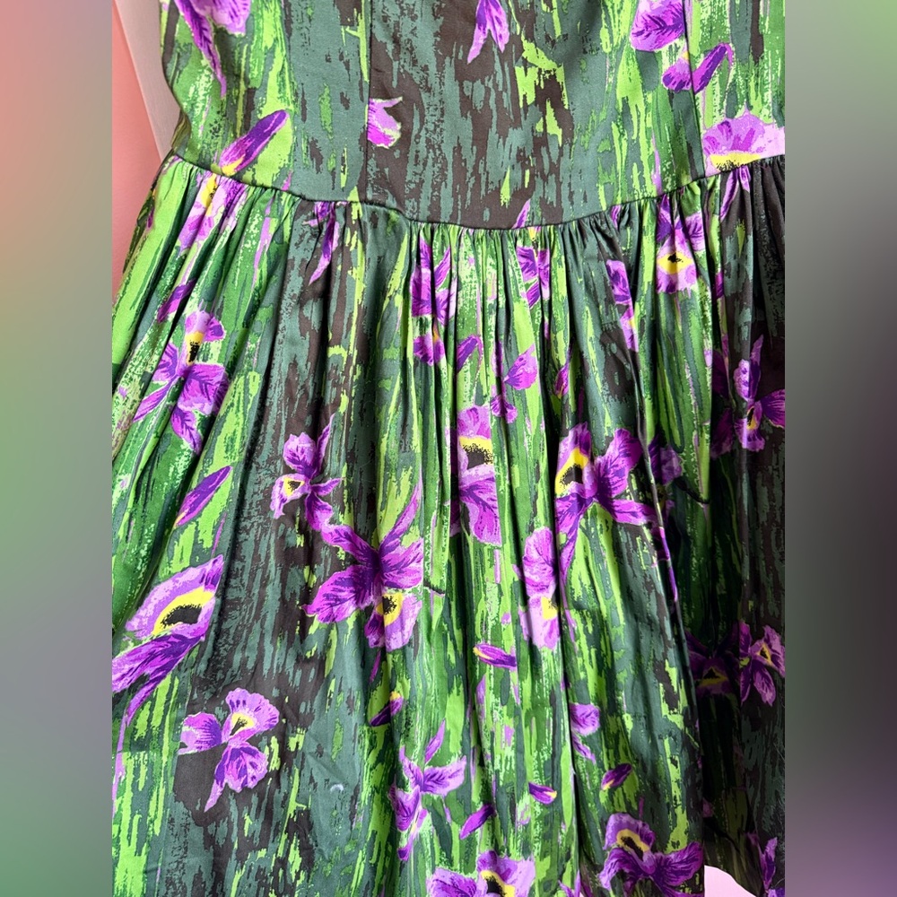 Pinup Girl Clothing Orchid Jenny Dress - Picture 4 of 11